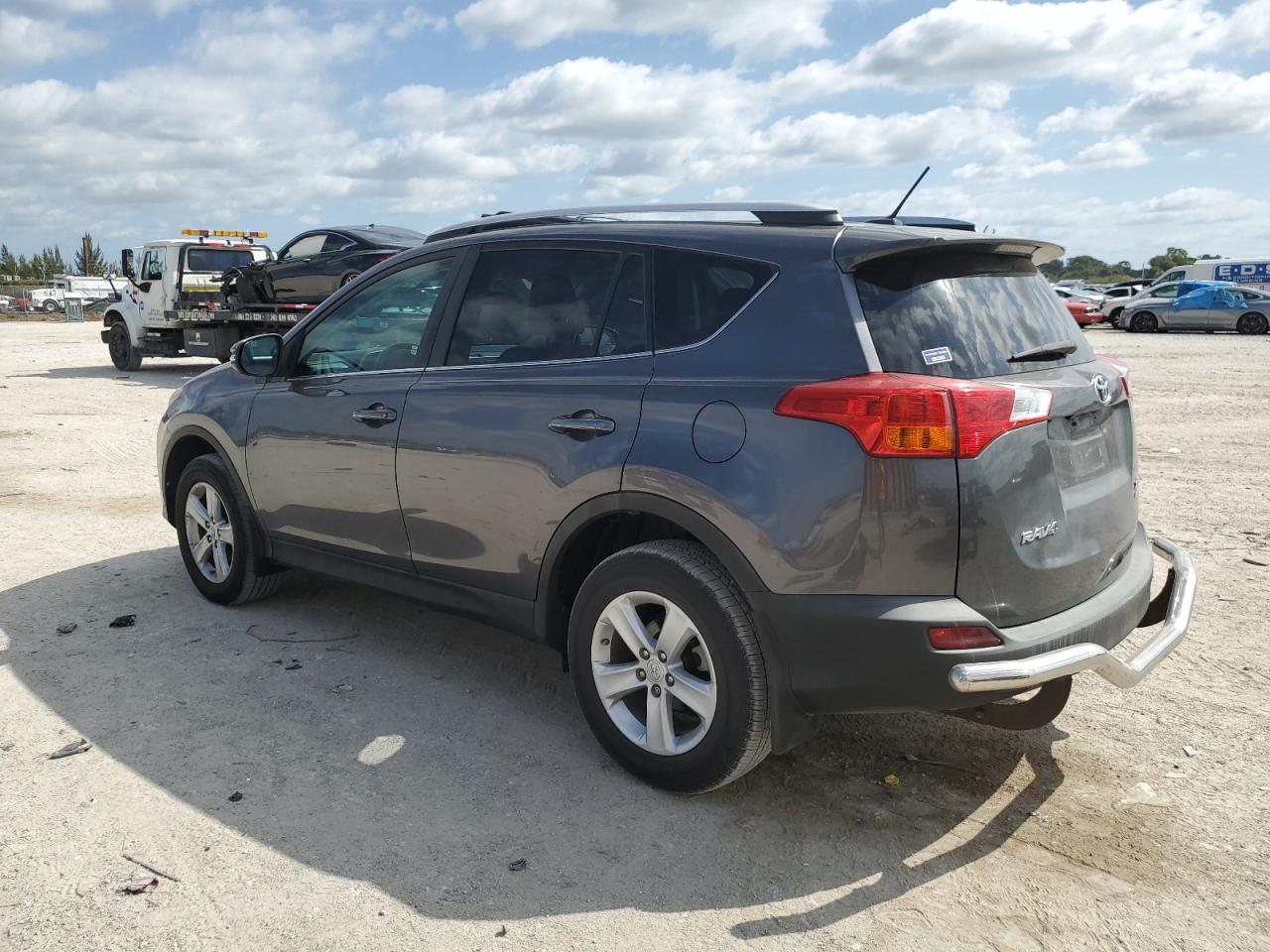 Photo 1 VIN: 2T3RFREV4EW164899 - TOYOTA RAV 4 