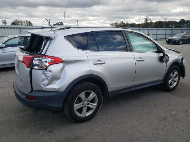 Photo 2 VIN: 2T3RFREV4EW206567 - TOYOTA RAV4 XLE 