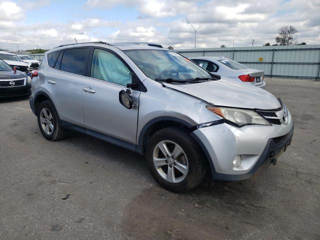 Photo 3 VIN: 2T3RFREV4EW206567 - TOYOTA RAV4 XLE 