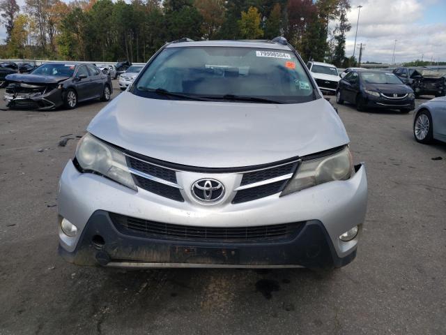 Photo 4 VIN: 2T3RFREV4EW206567 - TOYOTA RAV4 XLE 