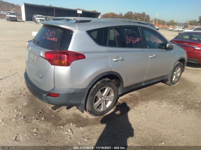 Photo 3 VIN: 2T3RFREV4EW217083 - TOYOTA RAV4 