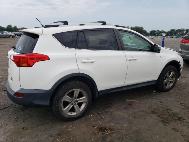 Photo 2 VIN: 2T3RFREV4FW314480 - TOYOTA RAV4 XLE 