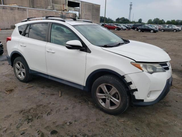 Photo 3 VIN: 2T3RFREV4FW314480 - TOYOTA RAV4 XLE 