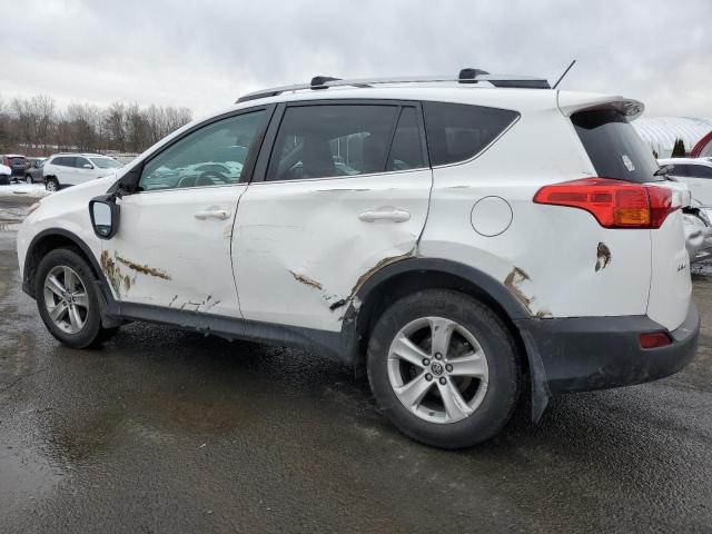 Photo 1 VIN: 2T3RFREV4FW324832 - TOYOTA RAV4 XLE 