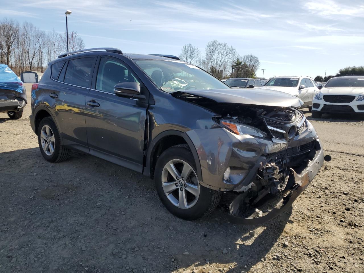 Photo 3 VIN: 2T3RFREV4FW339671 - TOYOTA RAV 4 