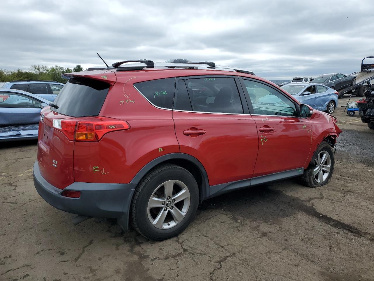 Photo 2 VIN: 2T3RFREV4FW374338 - TOYOTA RAV 4 