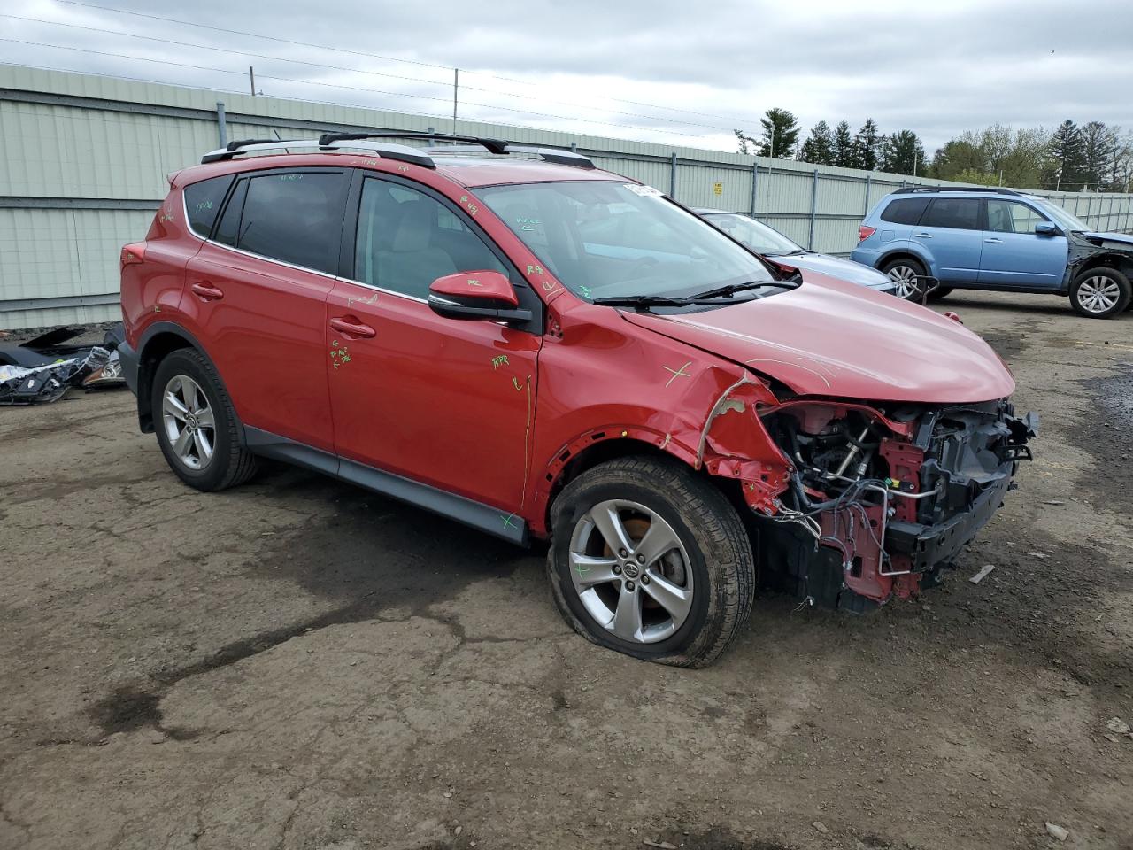 Photo 3 VIN: 2T3RFREV4FW374338 - TOYOTA RAV 4 