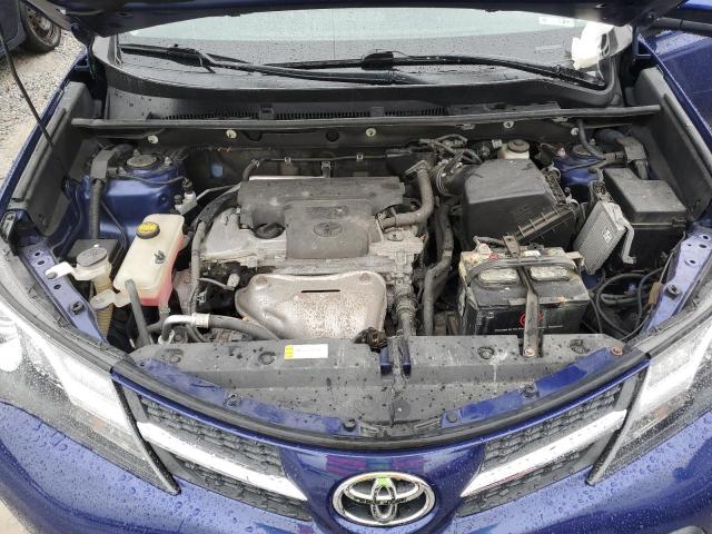 Photo 10 VIN: 2T3RFREV4FW402493 - TOYOTA RAV4 XLE 