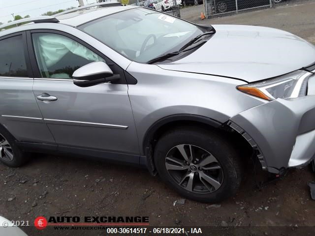 Photo 3 VIN: 2T3RFREV4HW675128 - TOYOTA RAV4 