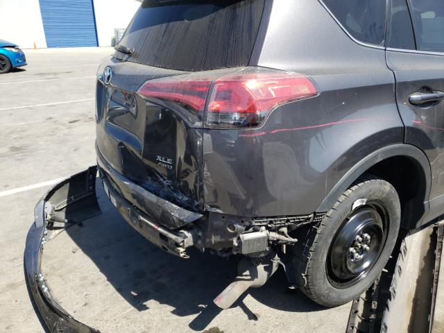 Photo 8 VIN: 2T3RFREV4HW681589 - TOYOTA RAV4 XLE 