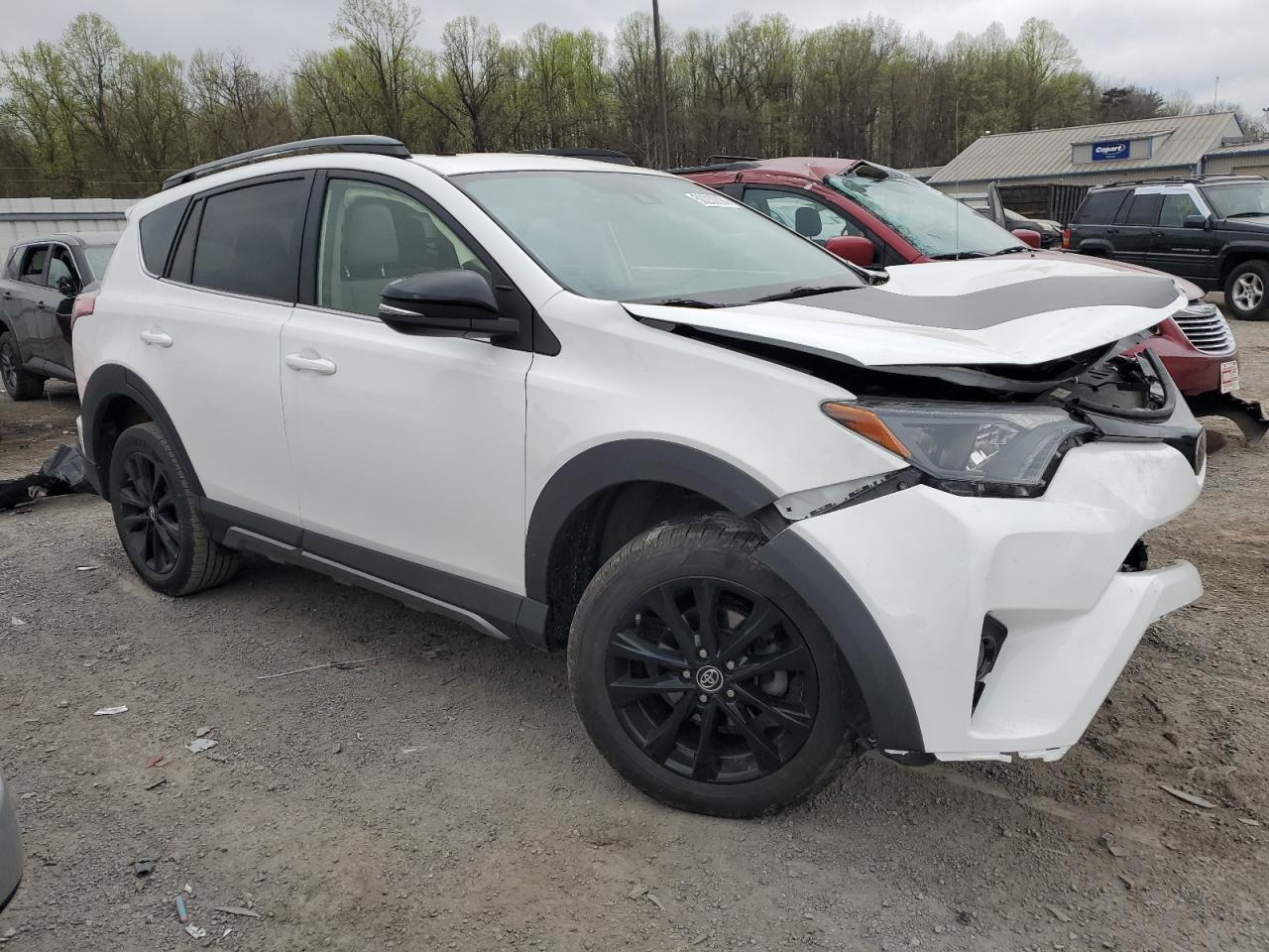 Photo 3 VIN: 2T3RFREV4JW731901 - TOYOTA RAV 4 