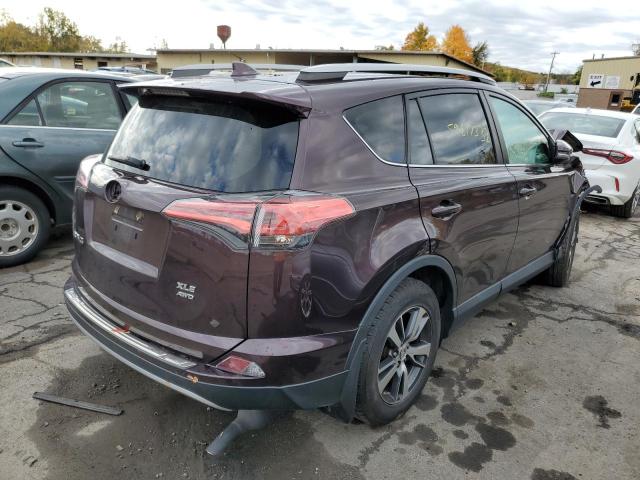 Photo 3 VIN: 2T3RFREV4JW763425 - TOYOTA RAV4 ADVEN 