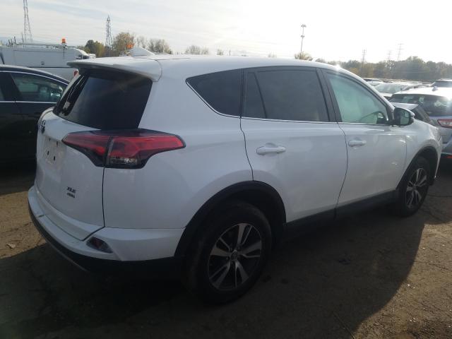 Photo 3 VIN: 2T3RFREV4JW791029 - TOYOTA RAV4 ADVEN 