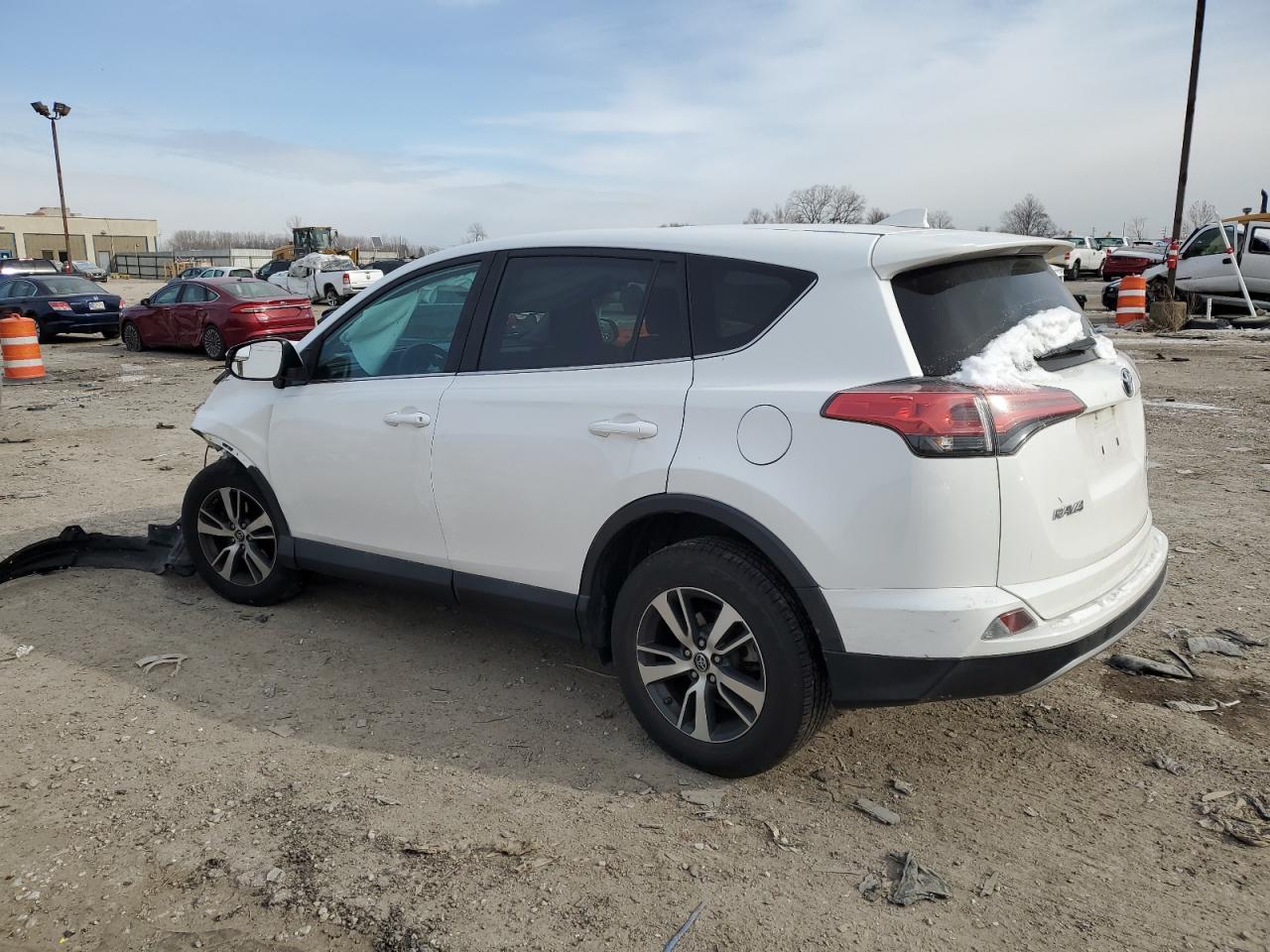 Photo 1 VIN: 2T3RFREV4JW798482 - TOYOTA RAV 4 