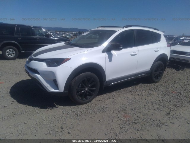 Photo 1 VIN: 2T3RFREV4JW815183 - TOYOTA RAV4 