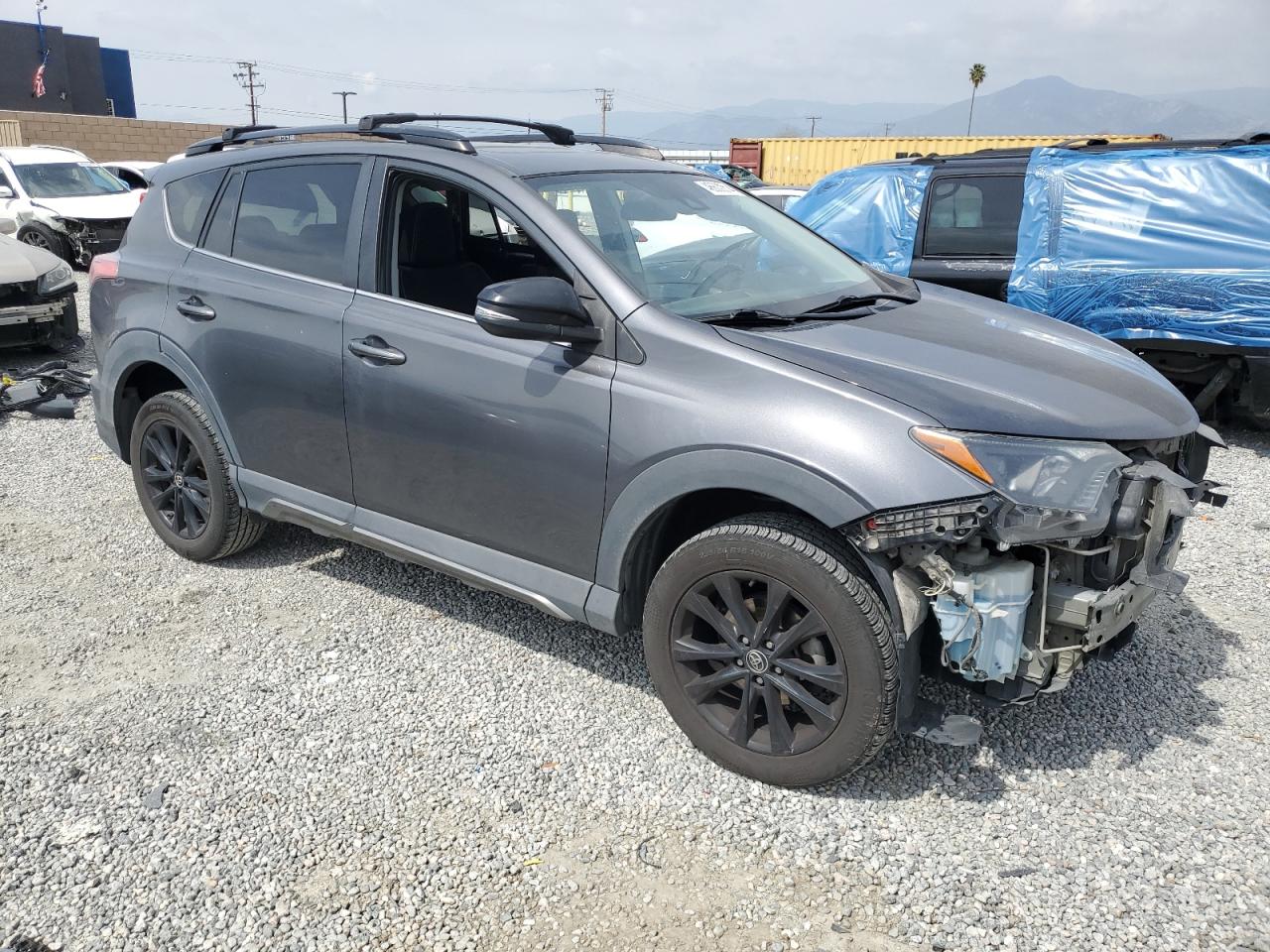 Photo 3 VIN: 2T3RFREV4JW821355 - TOYOTA RAV 4 