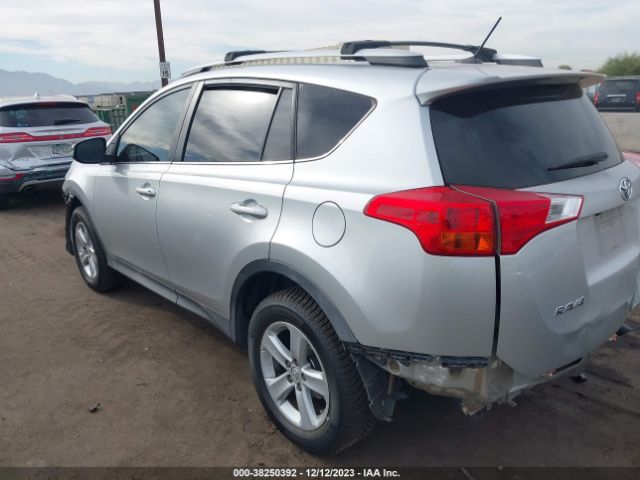 Photo 2 VIN: 2T3RFREV5DW029185 - TOYOTA RAV4 