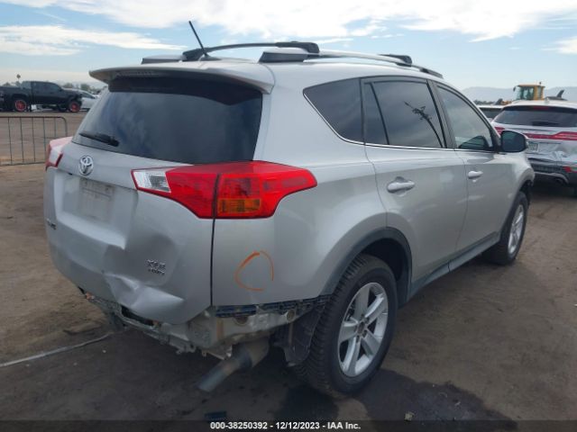 Photo 3 VIN: 2T3RFREV5DW029185 - TOYOTA RAV4 