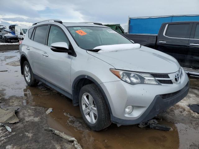 Photo 3 VIN: 2T3RFREV5EW128655 - TOYOTA RAV4 XLE 