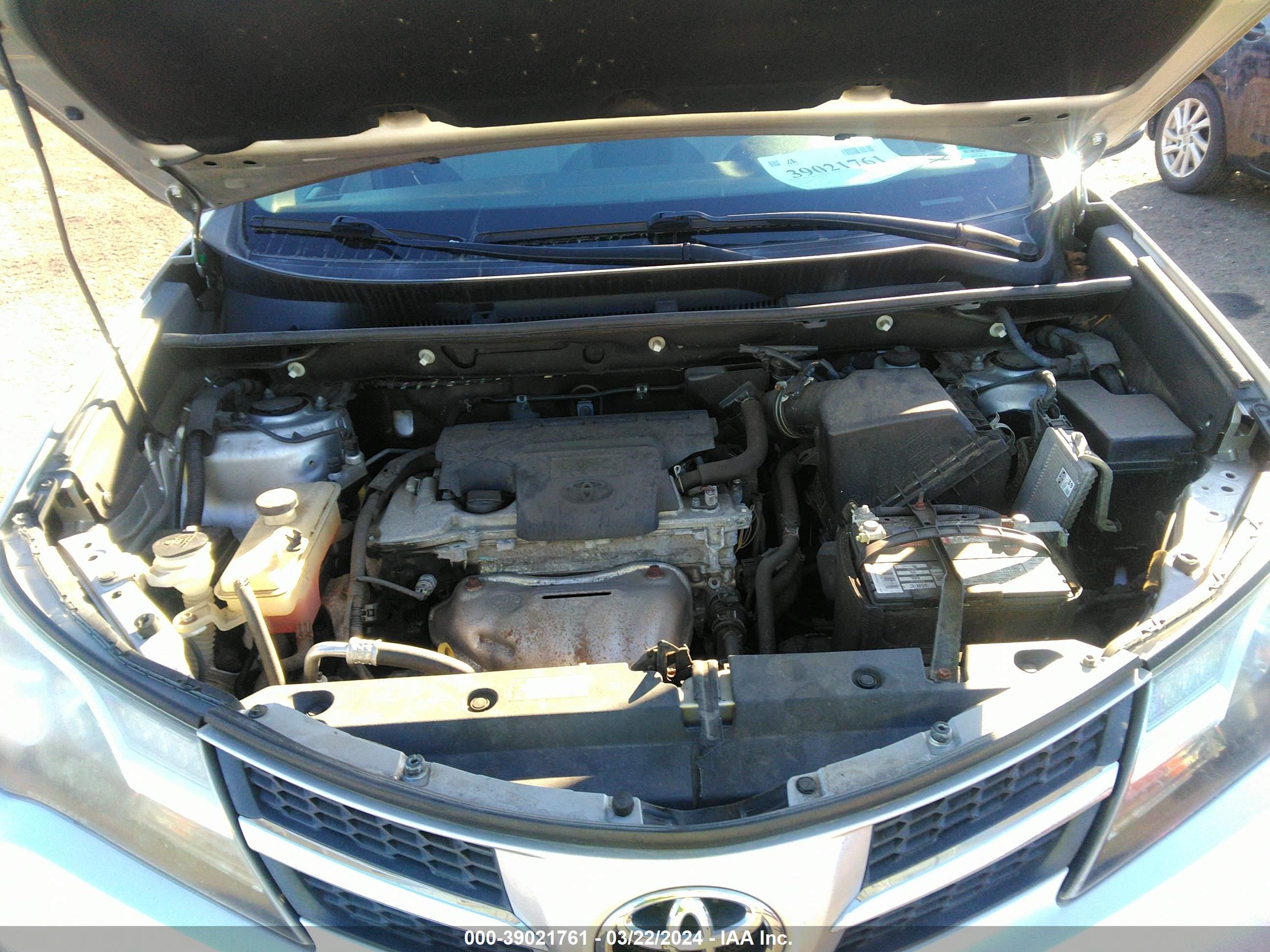 Photo 9 VIN: 2T3RFREV5EW130633 - TOYOTA RAV 4 