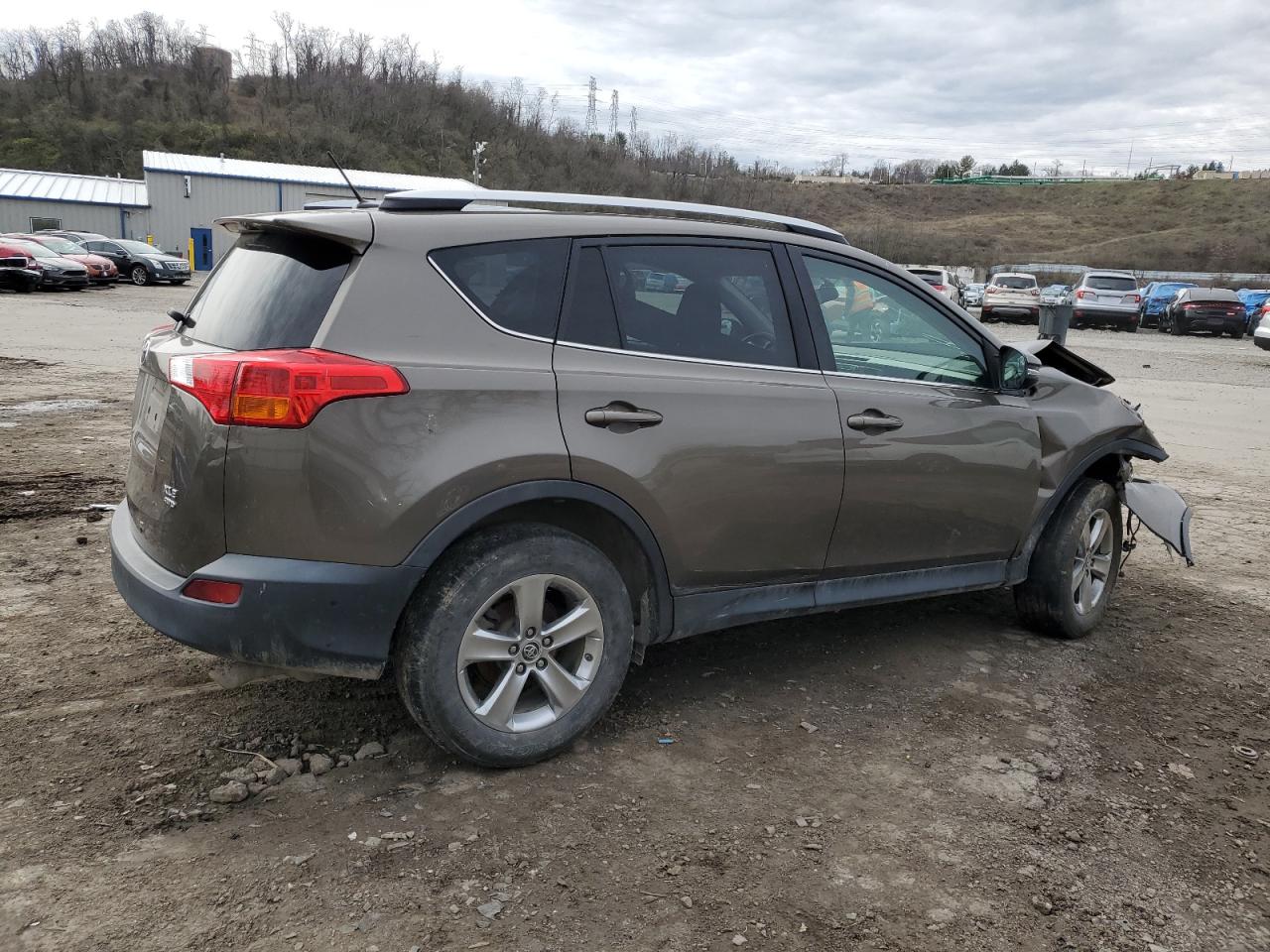 Photo 2 VIN: 2T3RFREV5FW295261 - TOYOTA RAV 4 