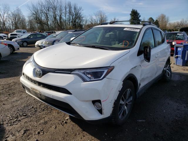 Photo 1 VIN: 2T3RFREV5JW745127 - TOYOTA RAV4 