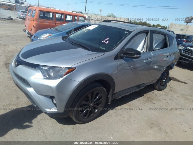 Photo 1 VIN: 2T3RFREV5JW751137 - TOYOTA RAV4 