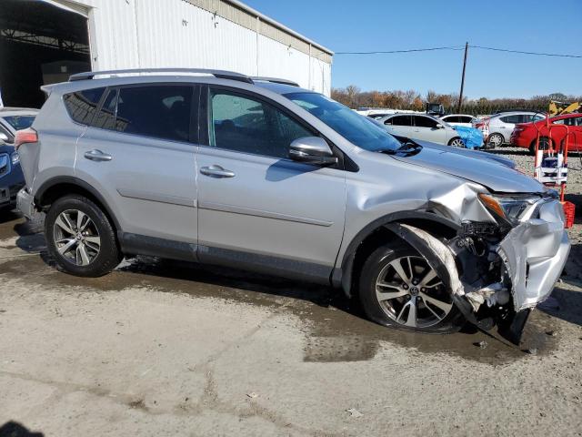 Photo 3 VIN: 2T3RFREV5JW780332 - TOYOTA RAV4 