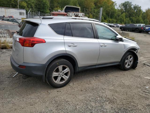 Photo 2 VIN: 2T3RFREV6EW202598 - TOYOTA RAV4 XLE 