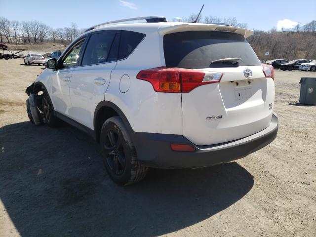 Photo 2 VIN: 2T3RFREV6FW390833 - TOYOTA RAV4 XLE 