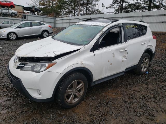 Photo 1 VIN: 2T3RFREV6FW393831 - TOYOTA RAV4 XLE 