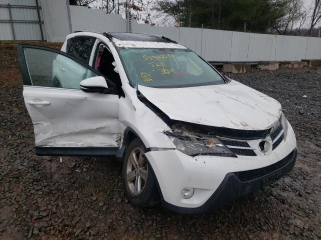 Photo 8 VIN: 2T3RFREV6FW393831 - TOYOTA RAV4 XLE 