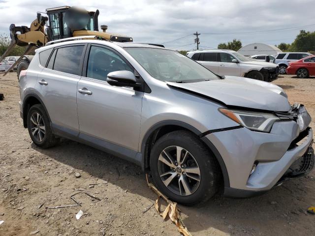 Photo 3 VIN: 2T3RFREV6GW448084 - TOYOTA RAV4 XLE 