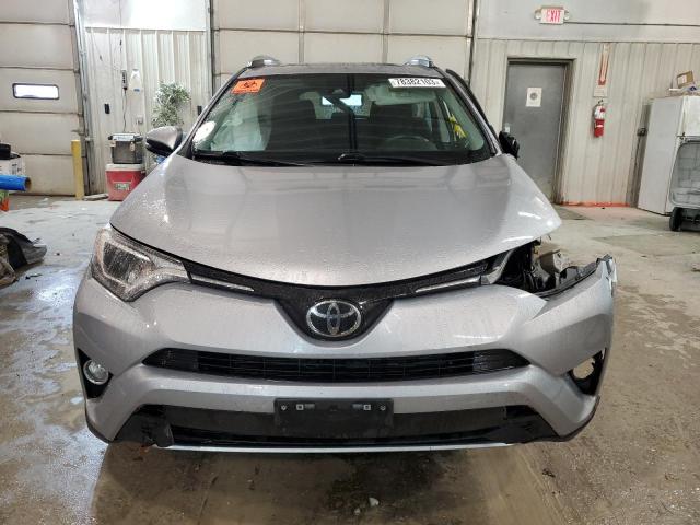 Photo 4 VIN: 2T3RFREV6HW635925 - TOYOTA RAV4 