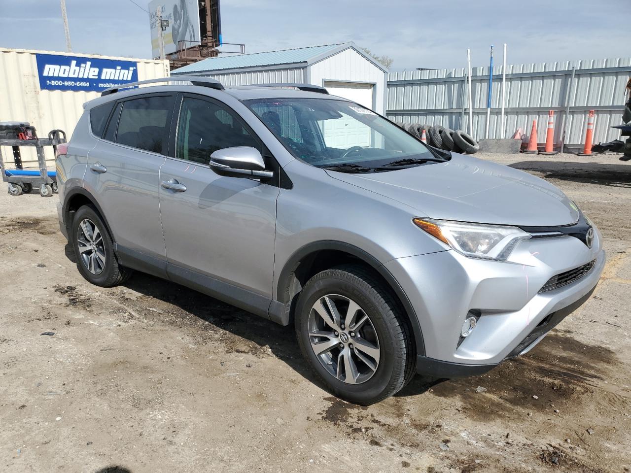 Photo 3 VIN: 2T3RFREV6JW742768 - TOYOTA RAV 4 