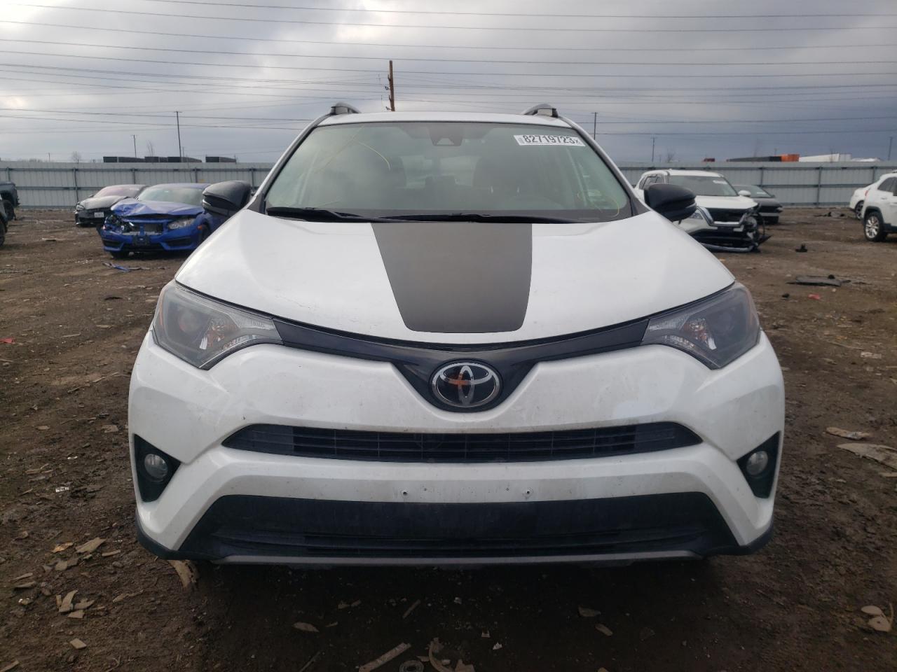 Photo 4 VIN: 2T3RFREV6JW751390 - TOYOTA RAV 4 