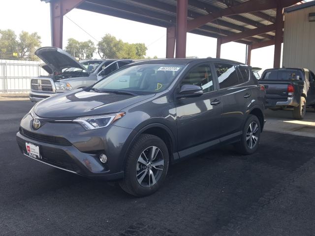 Photo 1 VIN: 2T3RFREV6JW761871 - TOYOTA RAV4 