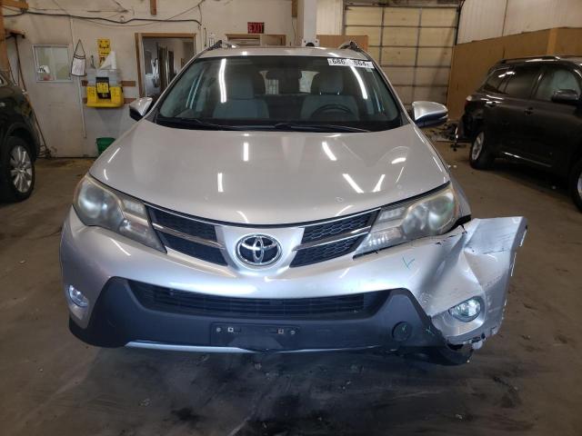 Photo 4 VIN: 2T3RFREV7DW015269 - TOYOTA RAV4 XLE 