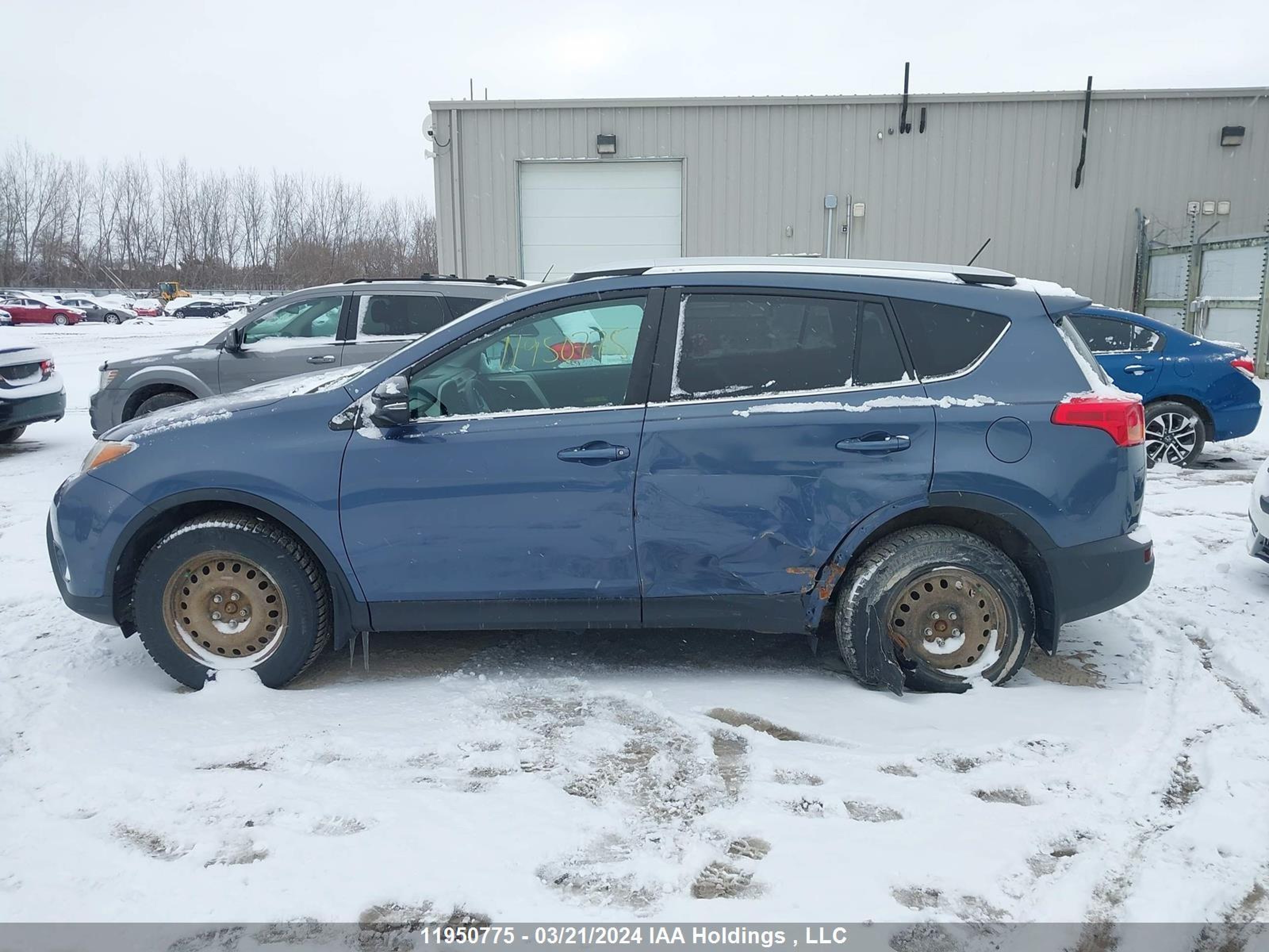 Photo 13 VIN: 2T3RFREV7DW093020 - TOYOTA RAV 4 