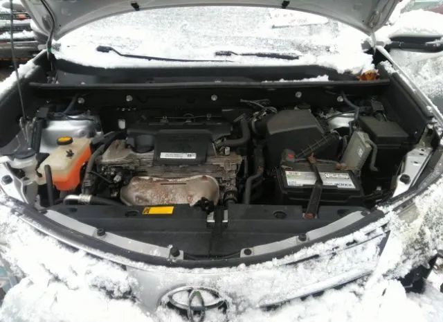 Photo 9 VIN: 2T3RFREV7DW105635 - TOYOTA RAV4 