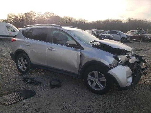 Photo 3 VIN: 2T3RFREV7EW145652 - TOYOTA RAV4 XLE 