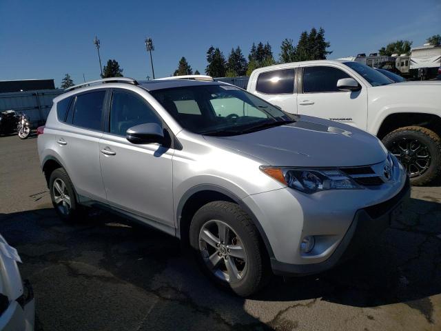 Photo 3 VIN: 2T3RFREV7FW239452 - TOYOTA RAV4 XLE 