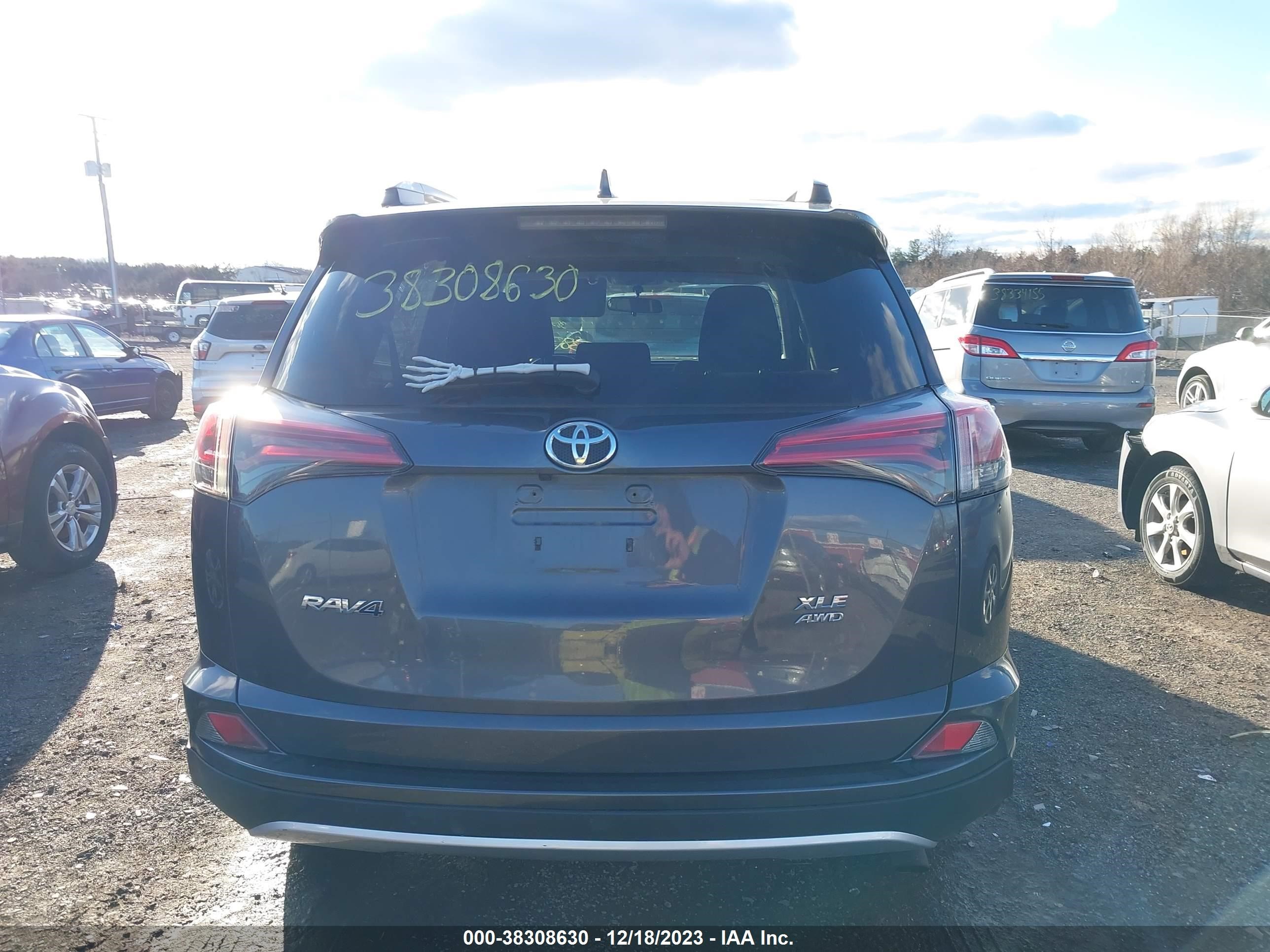 Photo 16 VIN: 2T3RFREV7GW465962 - TOYOTA RAV 4 