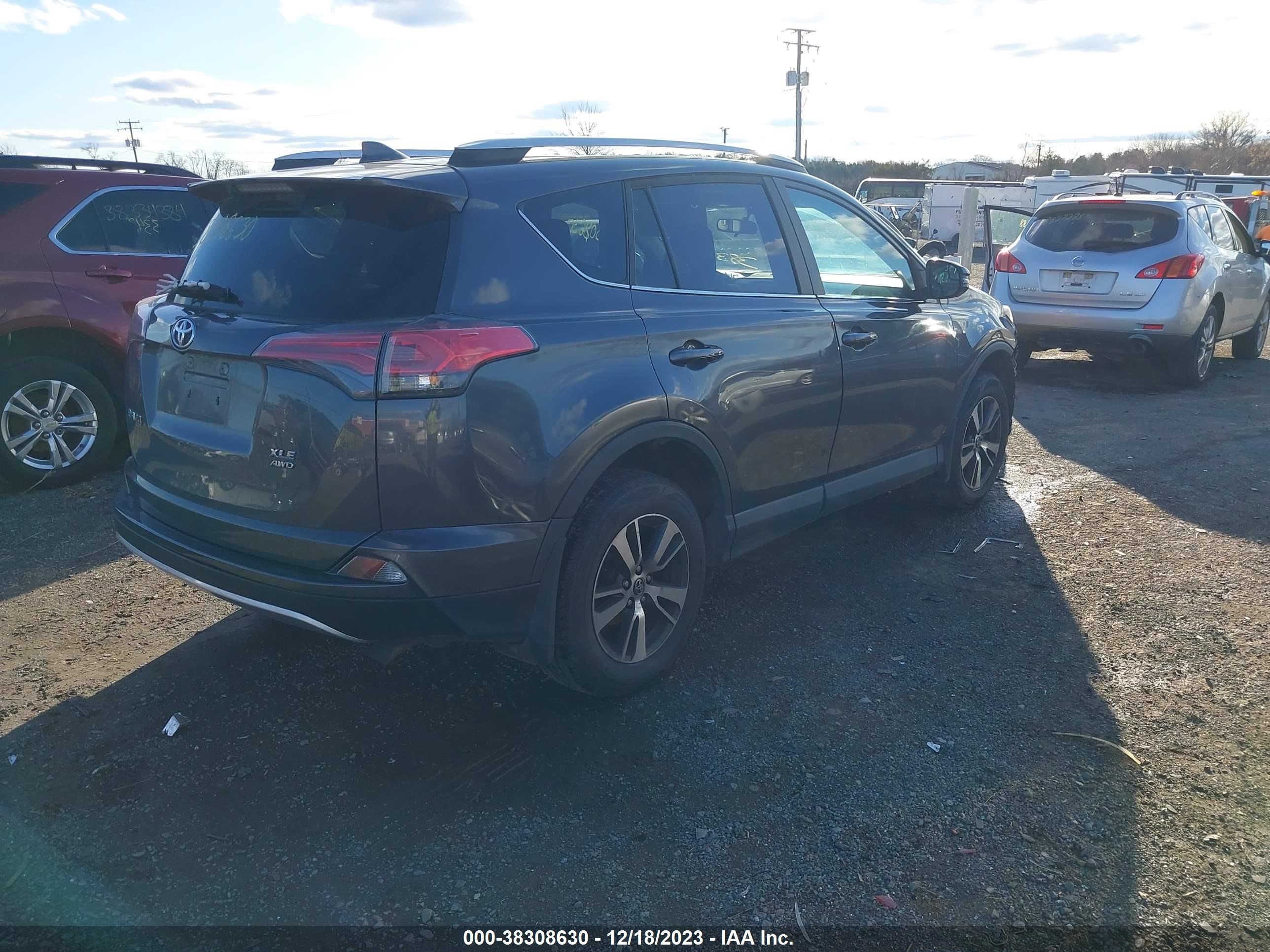 Photo 3 VIN: 2T3RFREV7GW465962 - TOYOTA RAV 4 