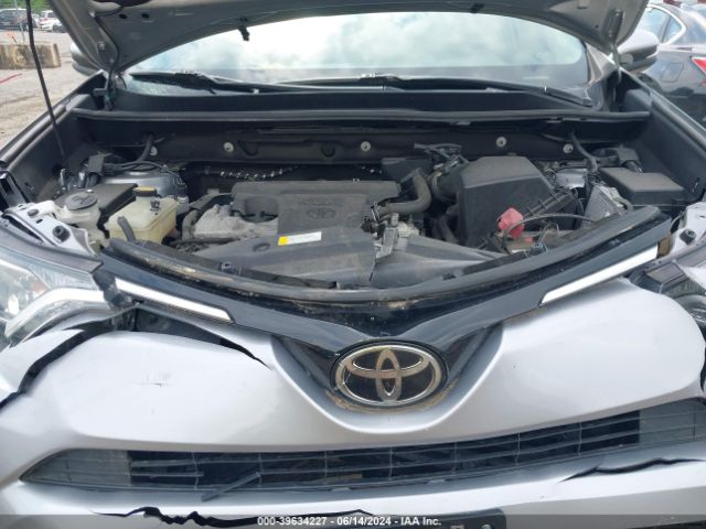 Photo 9 VIN: 2T3RFREV7HW688956 - TOYOTA RAV4 