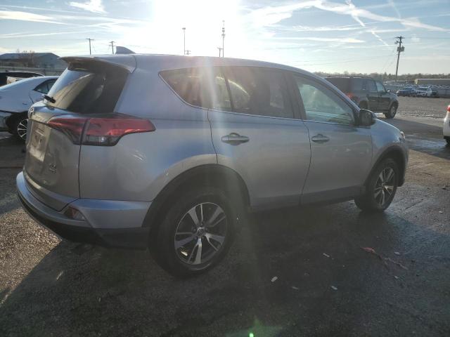 Photo 2 VIN: 2T3RFREV7JW705647 - TOYOTA RAV4 ADVEN 