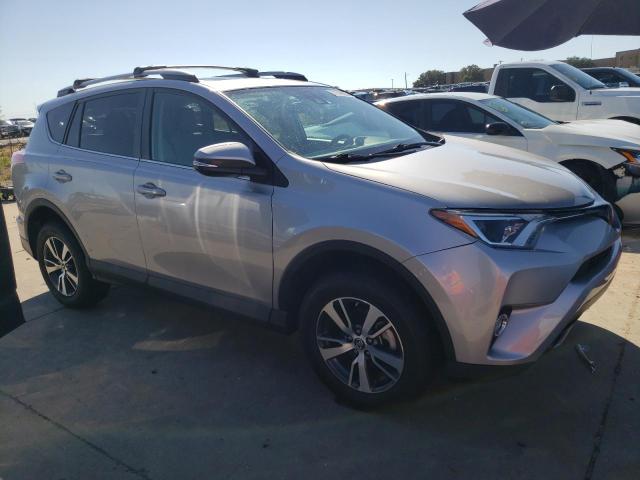 Photo 3 VIN: 2T3RFREV7JW706426 - TOYOTA RAV4 