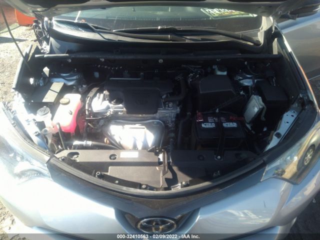 Photo 9 VIN: 2T3RFREV7JW726594 - TOYOTA RAV4 