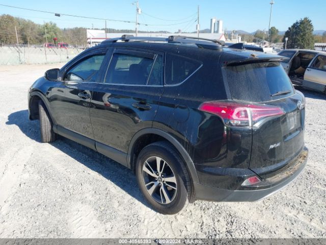 Photo 2 VIN: 2T3RFREV7JW734811 - TOYOTA RAV4 