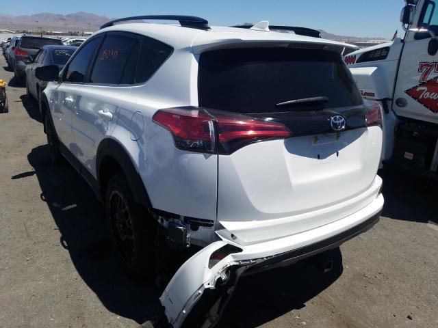 Photo 2 VIN: 2T3RFREV7JW737692 - TOYOTA RAV4 ADVEN 